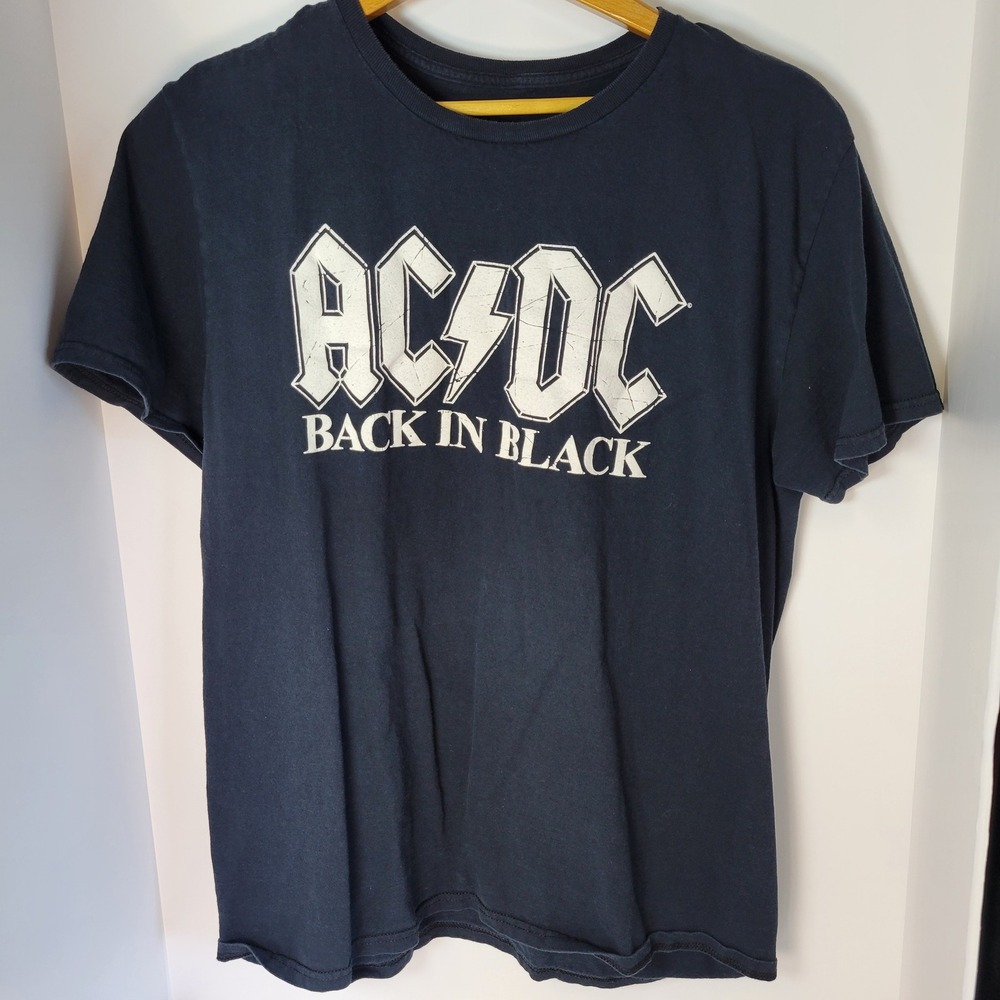 AC/DC Back In Black Graphic T-Shirt Mens Black Short Sleeve Rock Band Tee
